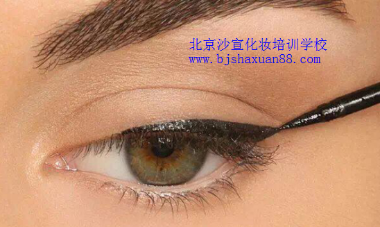 北京化妆培训学校